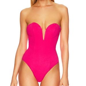 Superdown Gianna Sweetheart Bodysuit